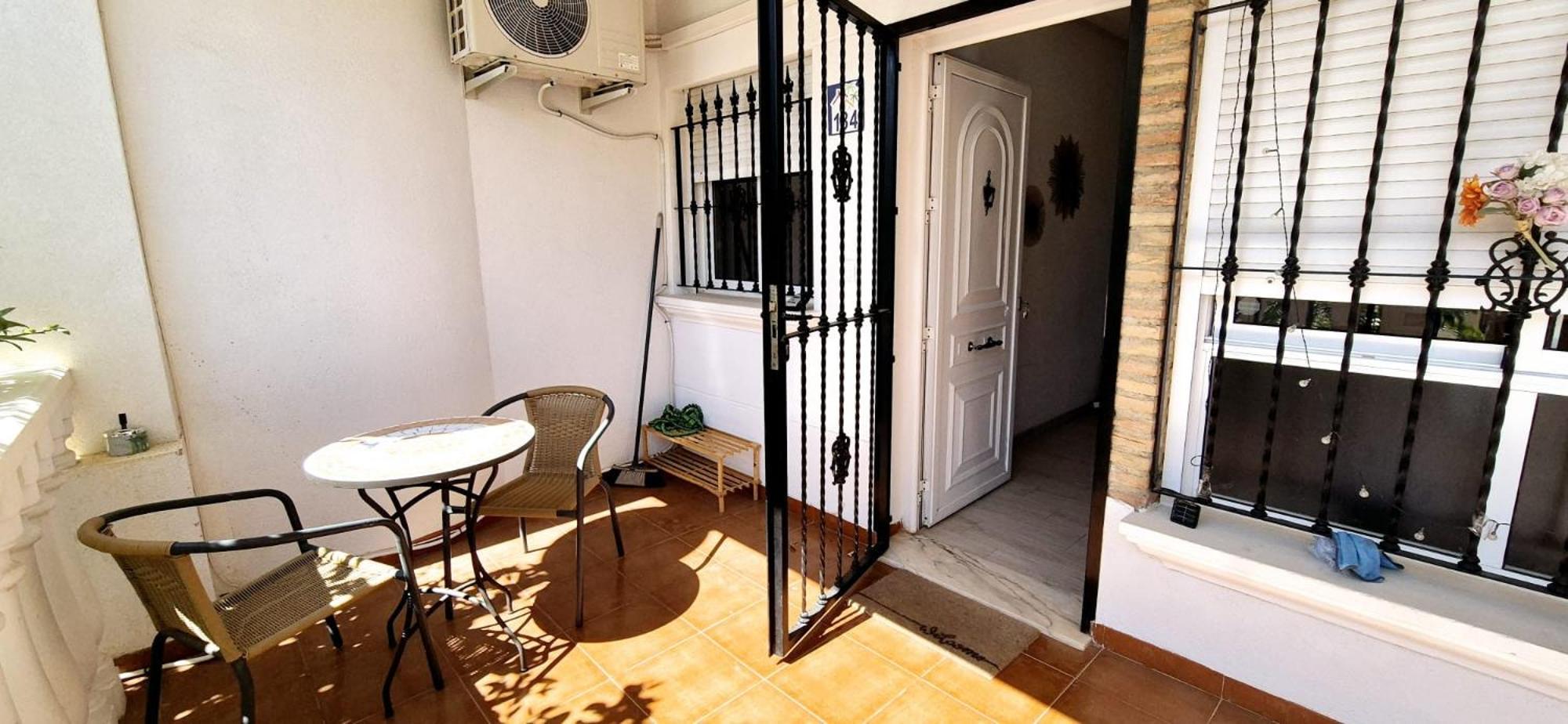 Relax Family Home Zenia Bulevard 奥里韦拉 外观 照片